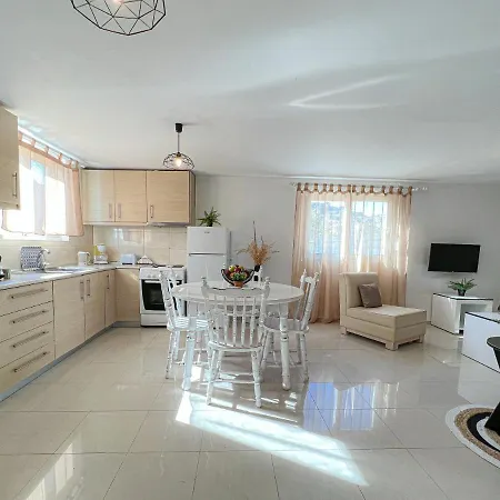 펜션 La Casa Di Lusso N6 -adults Only *
