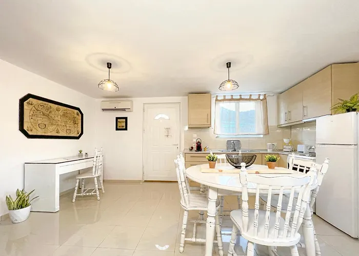 La Casa Di Lusso N6 -adults Only بيت للعطل